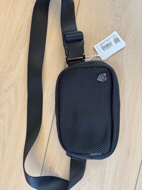 lululemon athletica Black Mesh Sling Pouch